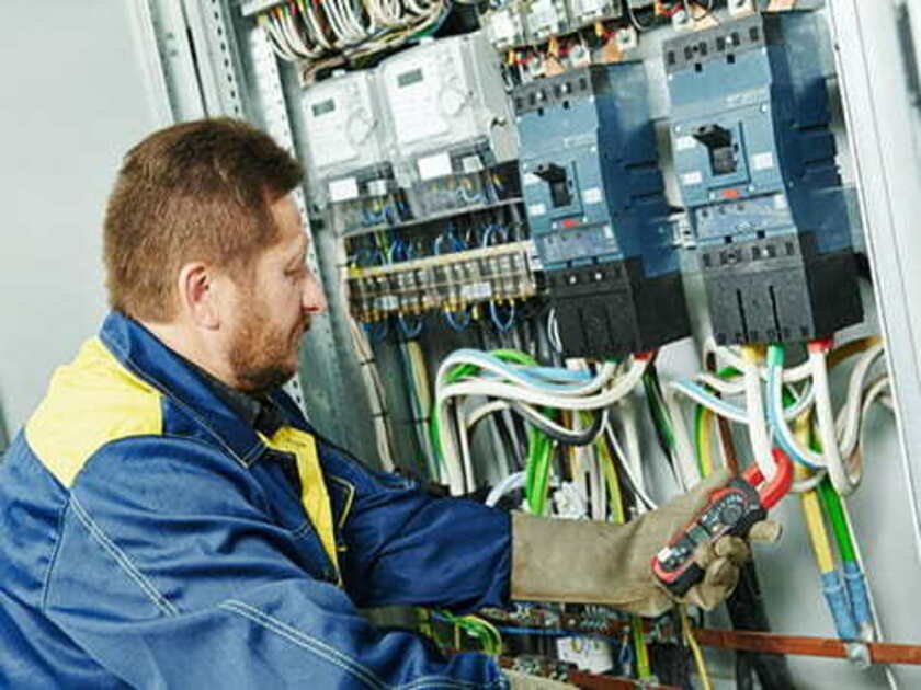 Вызов электрика на дом в Екатеринбурге